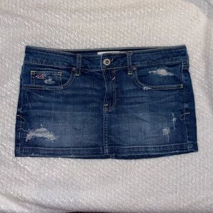 Hollister Y2K Denim Low-Rise Mini Skirt